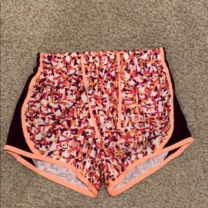 Girls patterned shorts